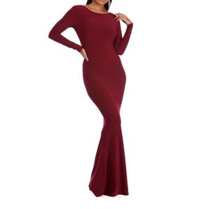 Windsor | Dresses | Burgundy Body 